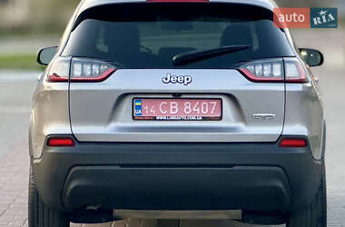 Внедорожник / Кроссовер Jeep Cherokee 2020 в 