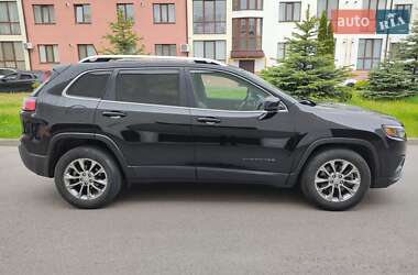 Позашляховик / Кросовер Jeep Cherokee 2019 в 