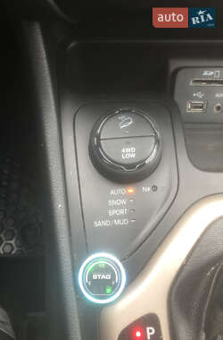 Внедорожник / Кроссовер Jeep Cherokee 2013 в 