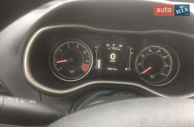Внедорожник / Кроссовер Jeep Cherokee 2013 в 