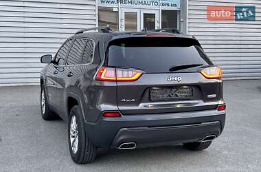 Внедорожник / Кроссовер Jeep Cherokee 2022 в 