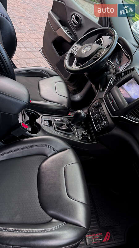 Внедорожник / Кроссовер Jeep Cherokee 2018 в Полтаве