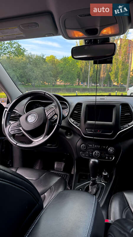 Внедорожник / Кроссовер Jeep Cherokee 2018 в Полтаве