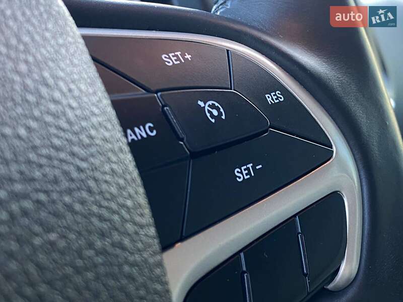 Позашляховик / Кросовер Jeep Cherokee 2017 в Львові