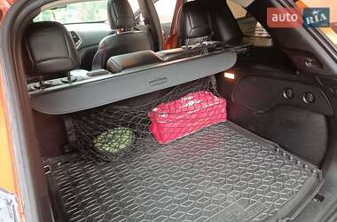 Внедорожник / Кроссовер Jeep Cherokee 2015 в 