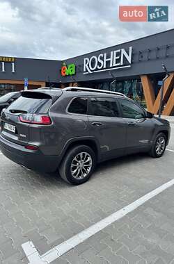 Внедорожник / Кроссовер Jeep Cherokee 2019 в 