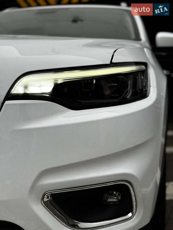 Внедорожник / Кроссовер Jeep Cherokee 2021 в Киеве