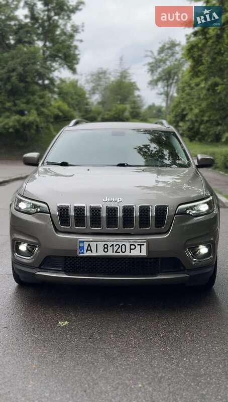 Внедорожник / Кроссовер Jeep Cherokee 2018 в 