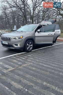 Внедорожник / Кроссовер Jeep Cherokee 2018 в 