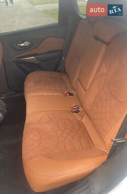 Позашляховик / Кросовер Jeep Cherokee 2019 в 