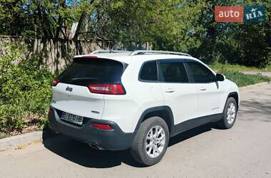 Внедорожник / Кроссовер Jeep Cherokee 2017 в 