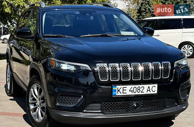 Внедорожник / Кроссовер Jeep Cherokee 2021 в 