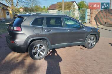 Внедорожник / Кроссовер Jeep Cherokee 2020 в 