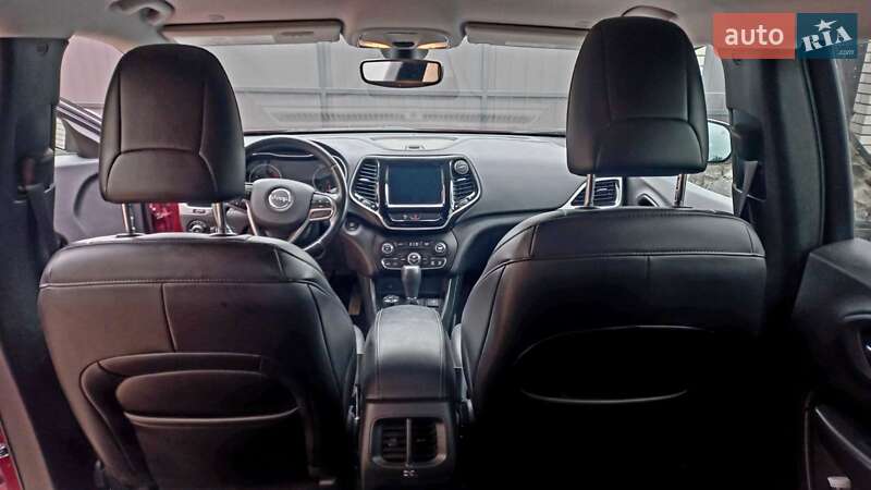 Внедорожник / Кроссовер Jeep Cherokee 2020 в Хмельницком