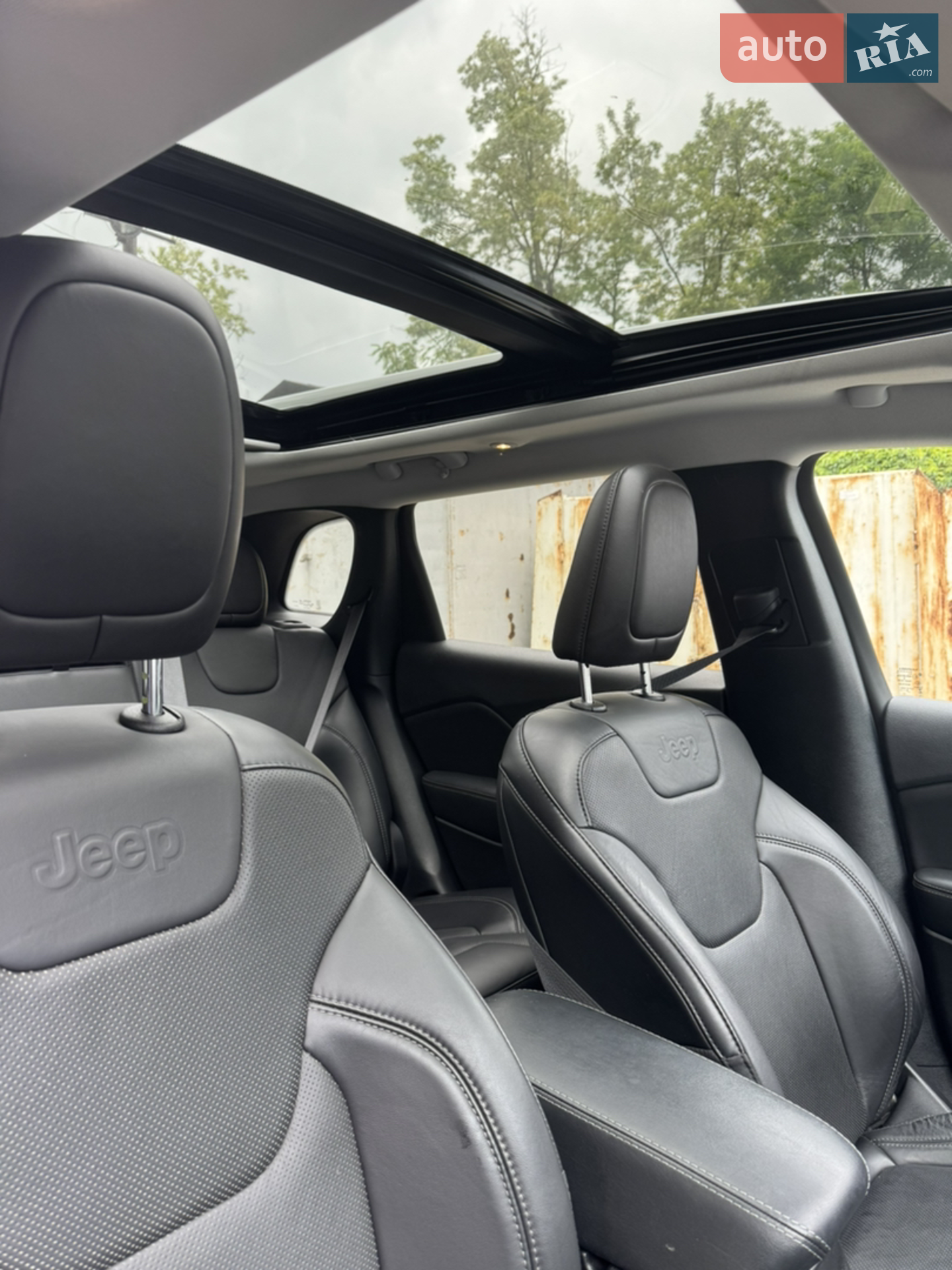2020 Jeep Cherokee - мініатюра 18