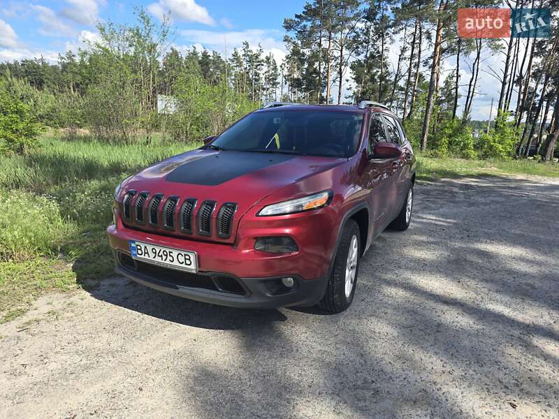 Позашляховик / Кросовер Jeep Cherokee 2015 в 