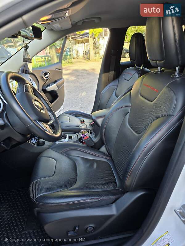 Позашляховик / Кросовер Jeep Cherokee 2017 в Запоріжжі фото 12 Позашляховик / Кросовер Jeep Cherokee 2017 в Запоріжжі