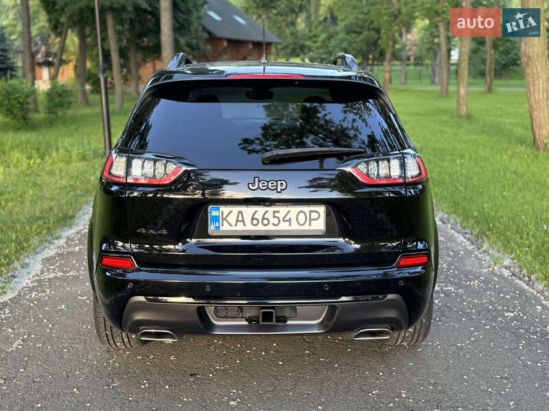 Внедорожник / Кроссовер Jeep Cherokee 2020 в Киеве