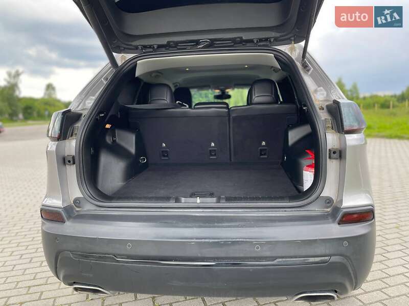Позашляховик / Кросовер Jeep Cherokee 2018 в Львові