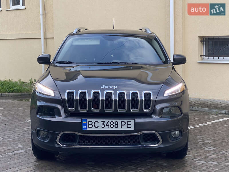 Внедорожник / Кроссовер Jeep Cherokee 2016 в Трускавце