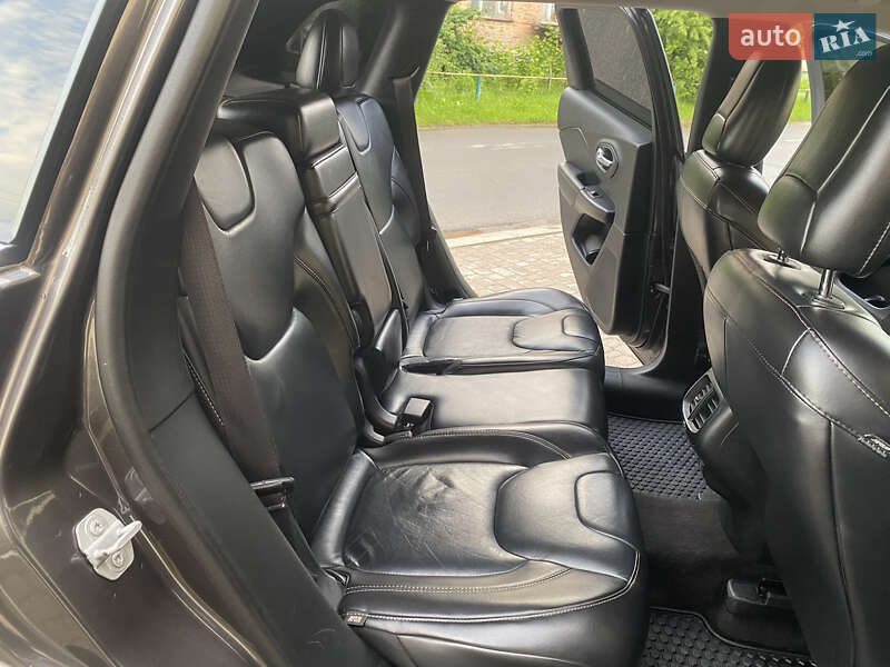 Внедорожник / Кроссовер Jeep Cherokee 2016 в Трускавце