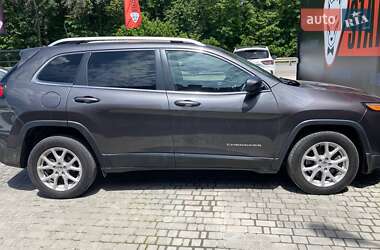 Внедорожник / Кроссовер Jeep Cherokee 2016 в 