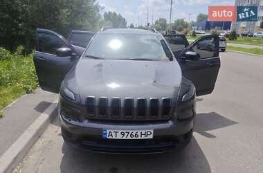 Позашляховик / Кросовер Jeep Cherokee 2015 в Києві
