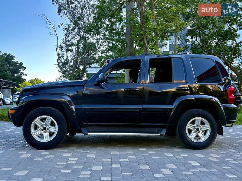 Внедорожник / Кроссовер Jeep Cherokee 2002 в Одессе