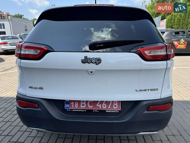Позашляховик / Кросовер Jeep Cherokee 2016 в Рівному