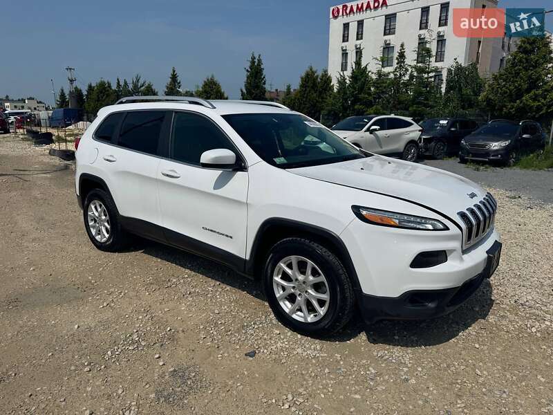 Внедорожник / Кроссовер Jeep Cherokee 2017 в 