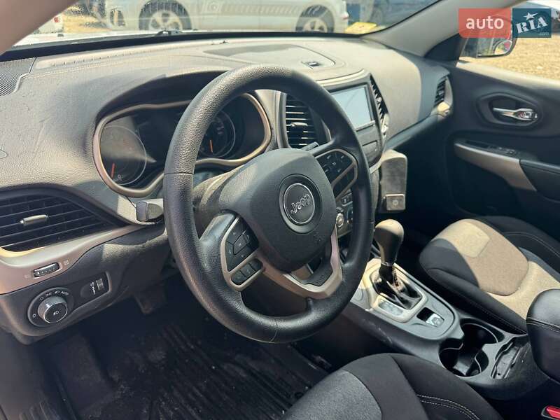 Позашляховик / Кросовер Jeep Cherokee 2017 в Львові