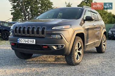 Внедорожник / Кроссовер Jeep Cherokee 2015 в 