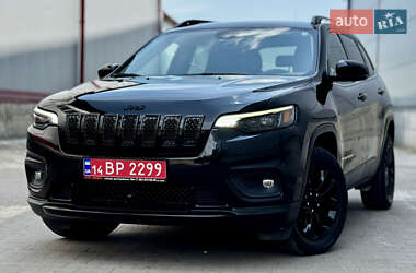 Внедорожник / Кроссовер Jeep Cherokee 2022 в 