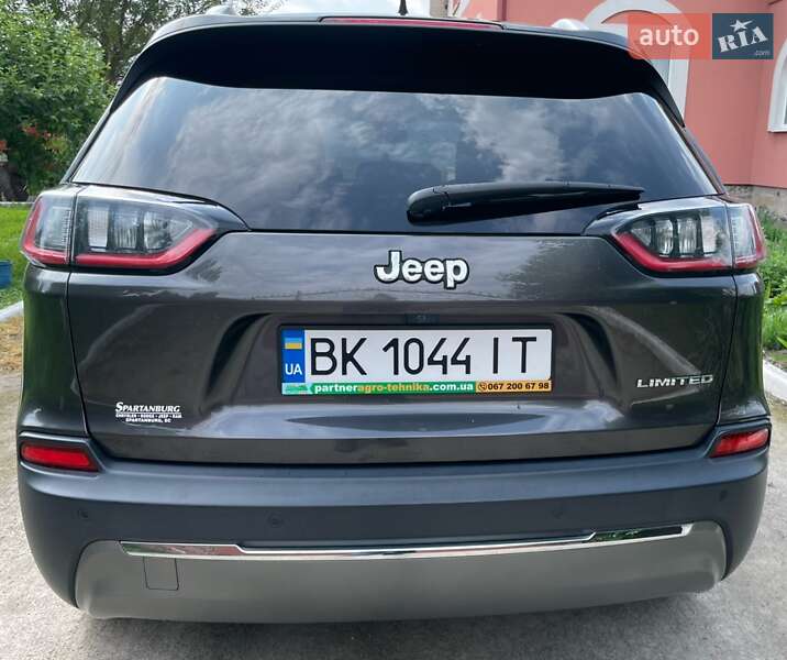 Позашляховик / Кросовер Jeep Cherokee 2019 в Рівному