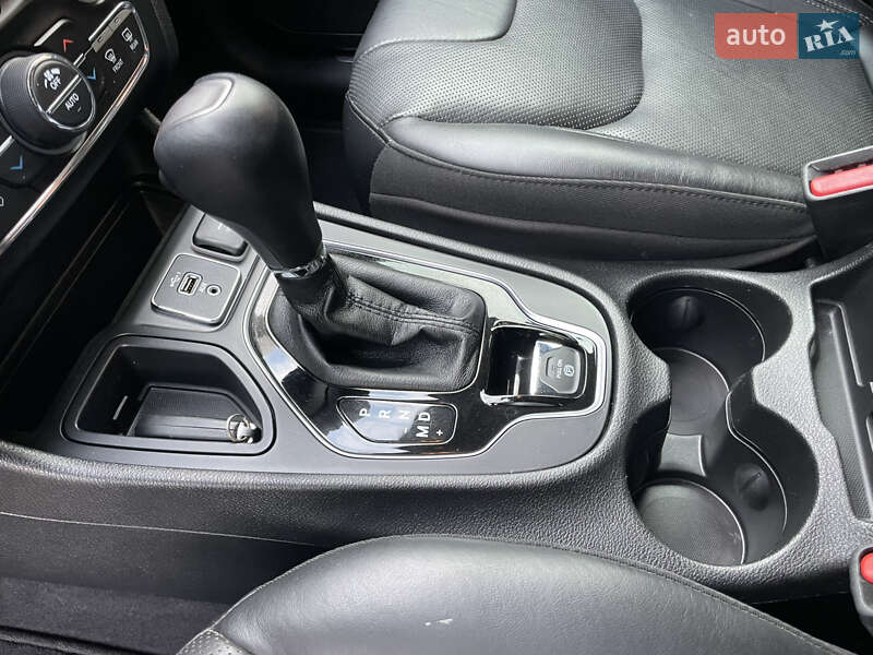 Позашляховик / Кросовер Jeep Cherokee 2019 в Рівному