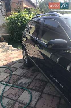 Внедорожник / Кроссовер Jeep Cherokee 2018 в 