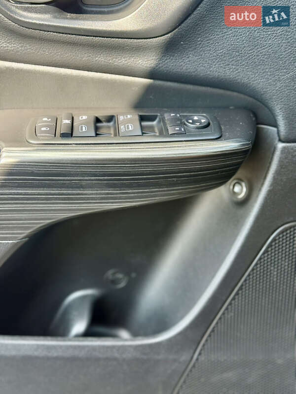 Внедорожник / Кроссовер Jeep Cherokee 2014 в Чернигове фото 21 Внедорожник / Кроссовер Jeep Cherokee 2014 в Чернигове