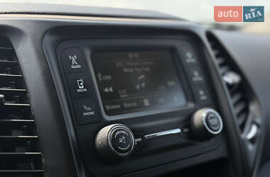 Внедорожник / Кроссовер Jeep Cherokee 2015 в 