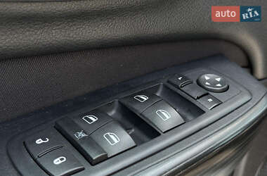 Внедорожник / Кроссовер Jeep Cherokee 2015 в 
