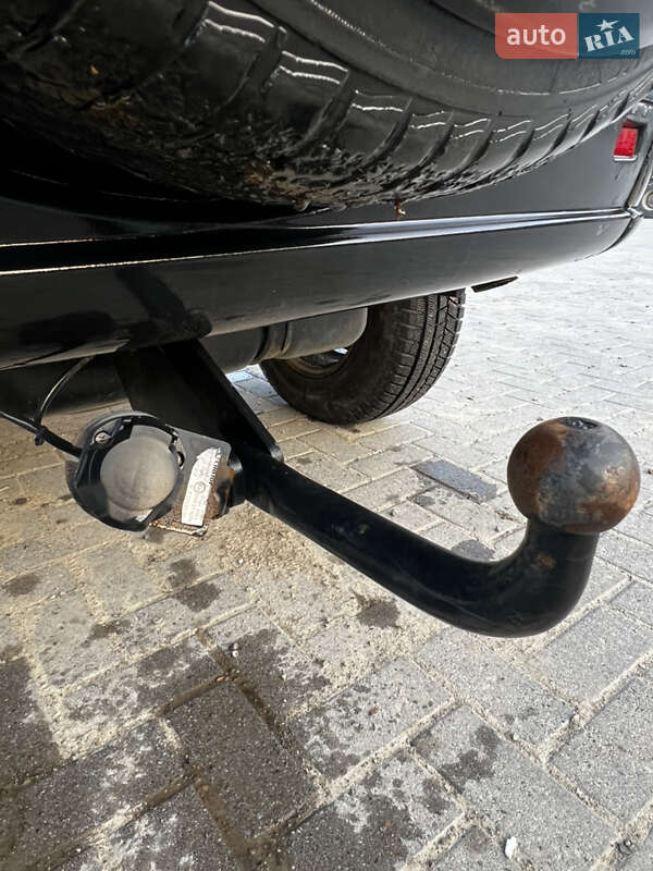 Позашляховик / Кросовер Jeep Cherokee 2004 в Путилі