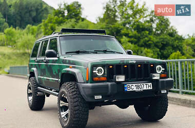 Внедорожник / Кроссовер Jeep Cherokee 1998 в Львове