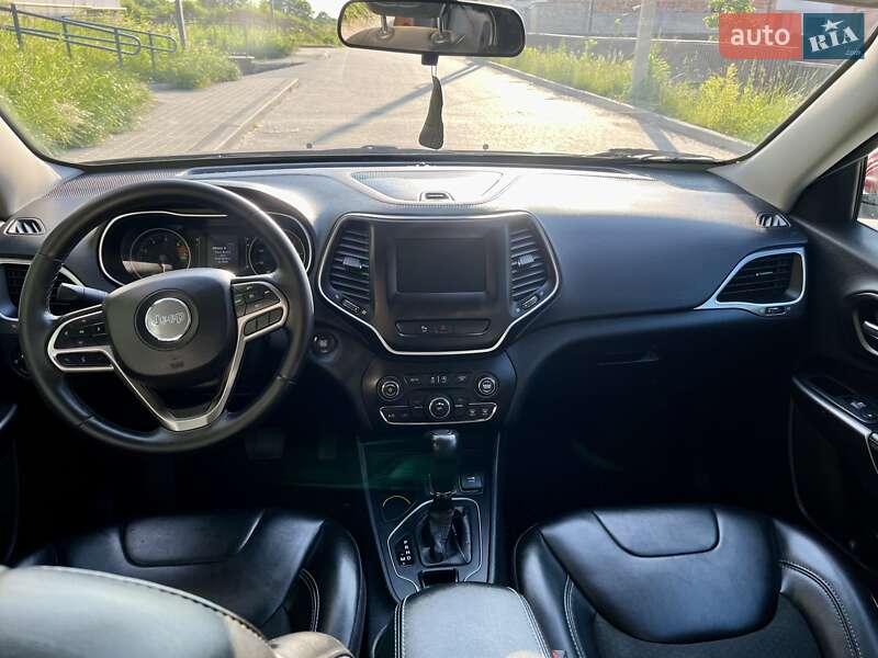 Позашляховик / Кросовер Jeep Cherokee 2019 в Львові