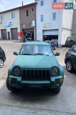 Внедорожник / Кроссовер Jeep Cherokee 2002 в Кролевце