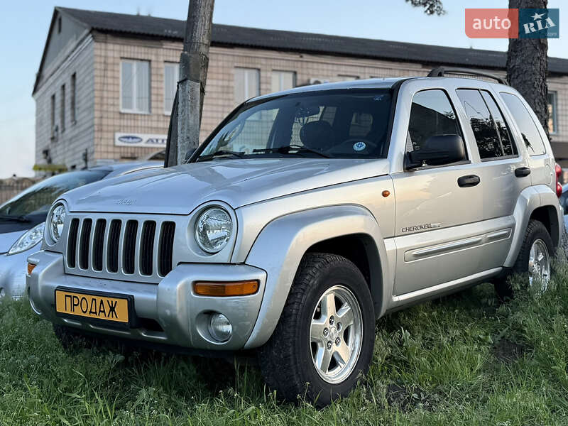 Внедорожник / Кроссовер Jeep Cherokee 2004 в Житомире