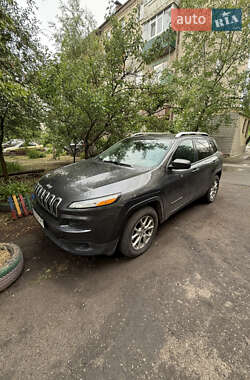 Внедорожник / Кроссовер Jeep Cherokee 2015 в 