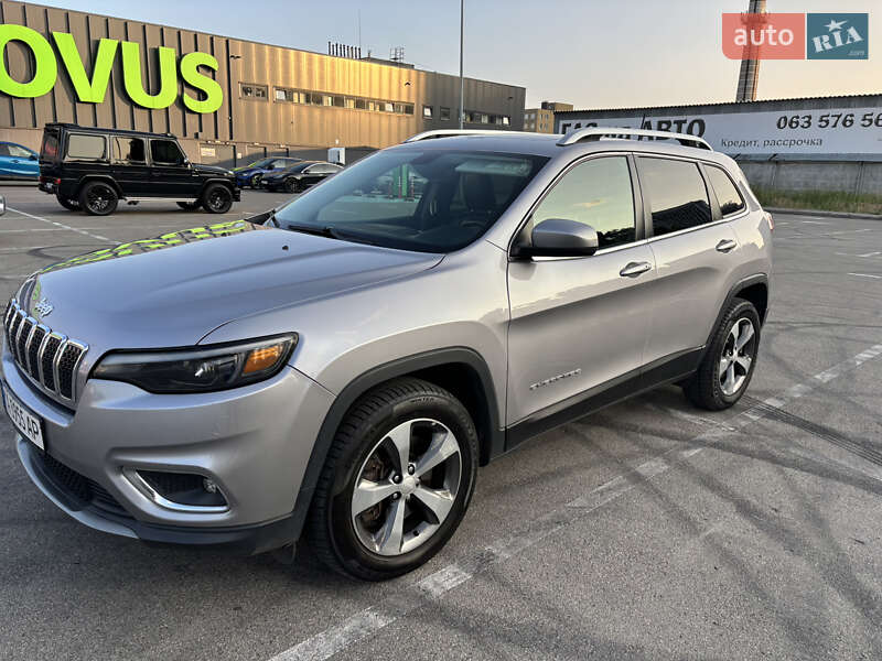 Позашляховик / Кросовер Jeep Cherokee 2018 в Києві