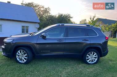 Внедорожник / Кроссовер Jeep Cherokee 2015 в 