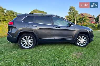 Внедорожник / Кроссовер Jeep Cherokee 2015 в 