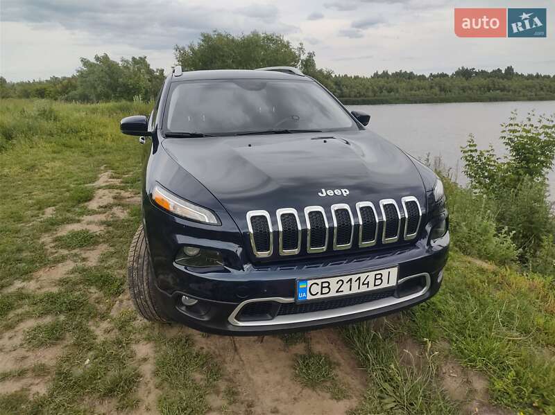 Внедорожник / Кроссовер Jeep Cherokee 2015 в Прилуках