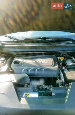 Внедорожник / Кроссовер Jeep Cherokee 2013 в 
